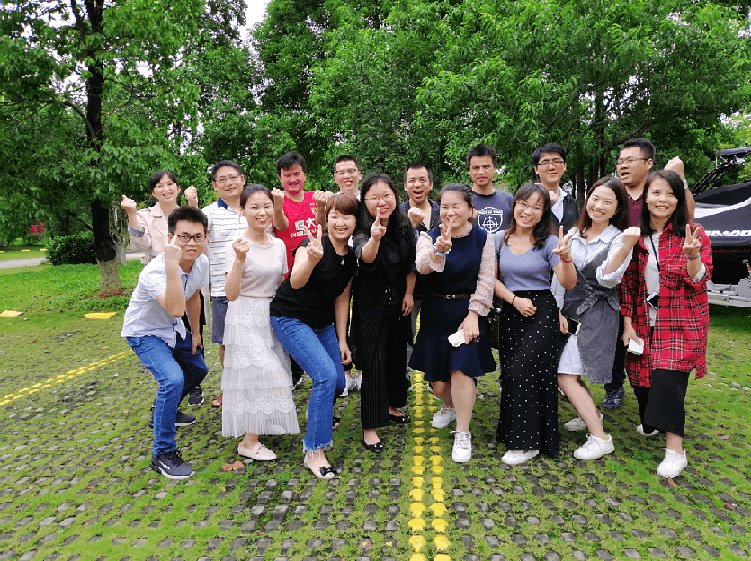 2018年度金博總部優秀員工暢游河源萬綠谷